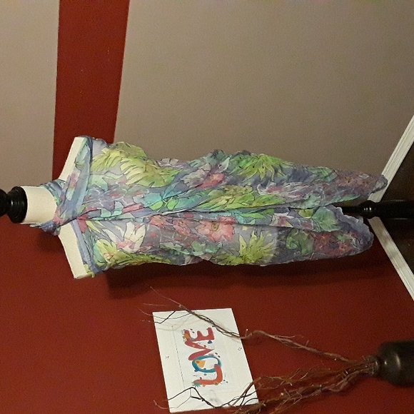 Beautiful Scarf - Picture 5 of 6